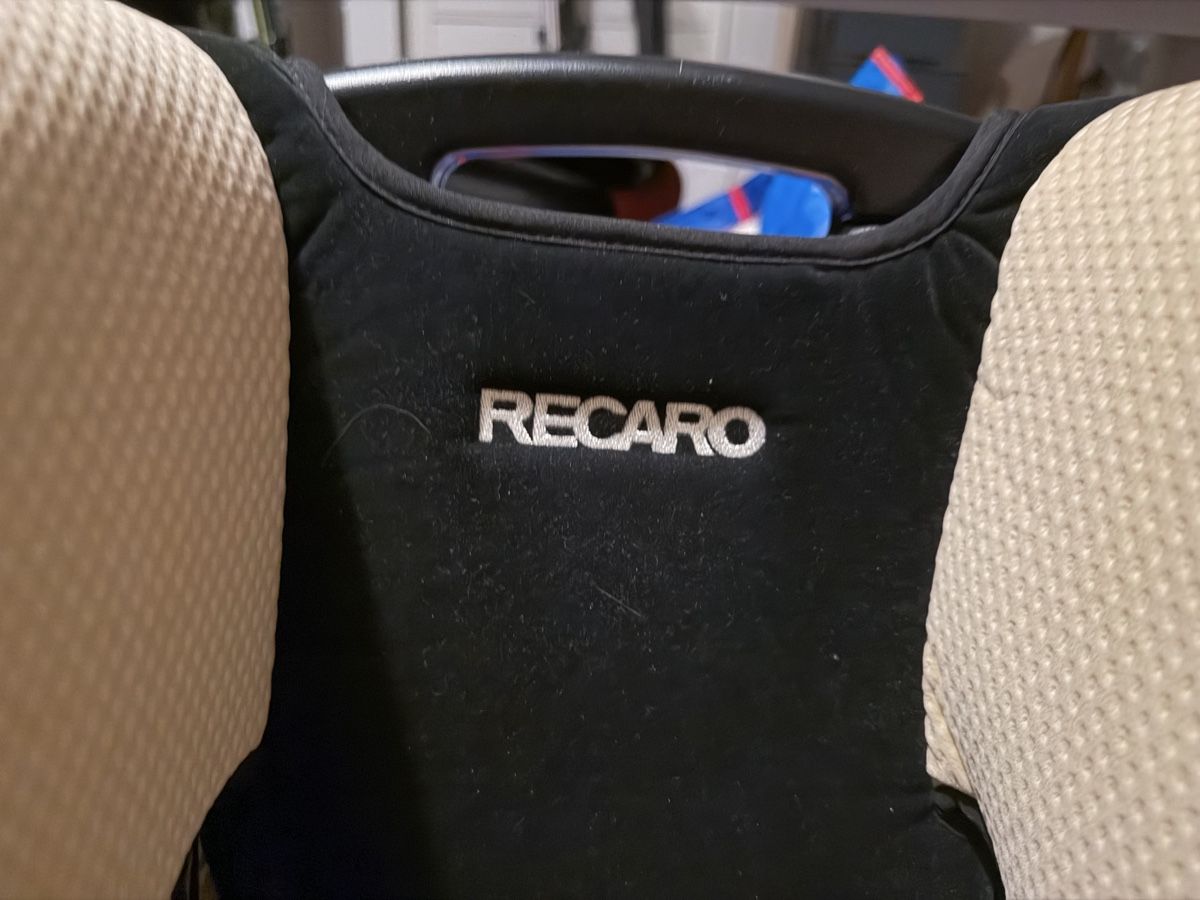 Recaro Auto-Kindersitze: Autokindersitz Recaro – Gebraucht aus Rothenfluh von sunneschyn88