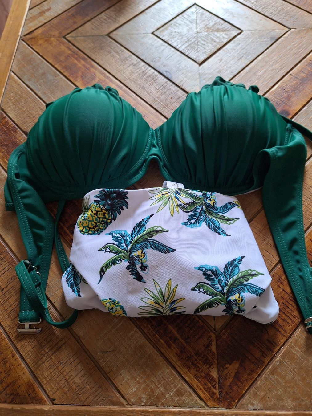 Costumi da bagno & Bikini: 2 (Bikini ) – Nuovo (secondo la descrizione) da Fribourg venduto da car_6vvs 2