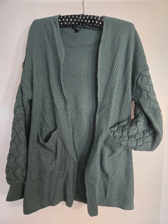 Grüne Strickjacke Rainbow, Grösse 40/42, Top Zustand!