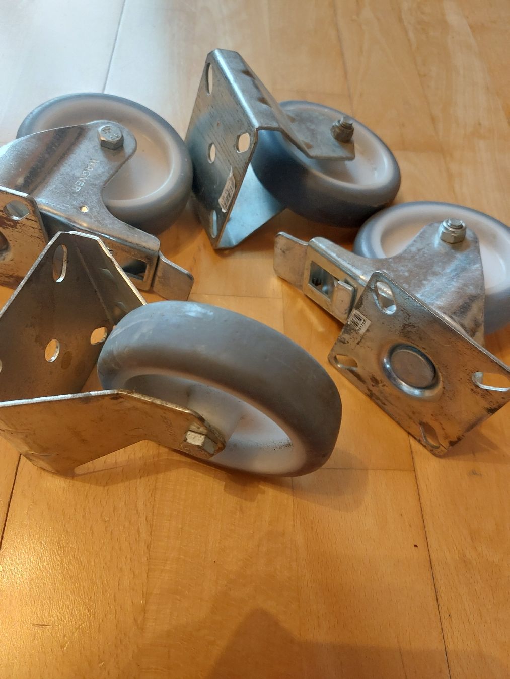 Wagner Altro per stoccaggio & trasporto: 4 Metallrädli – Usato da Landquart venduto da Cedes 2