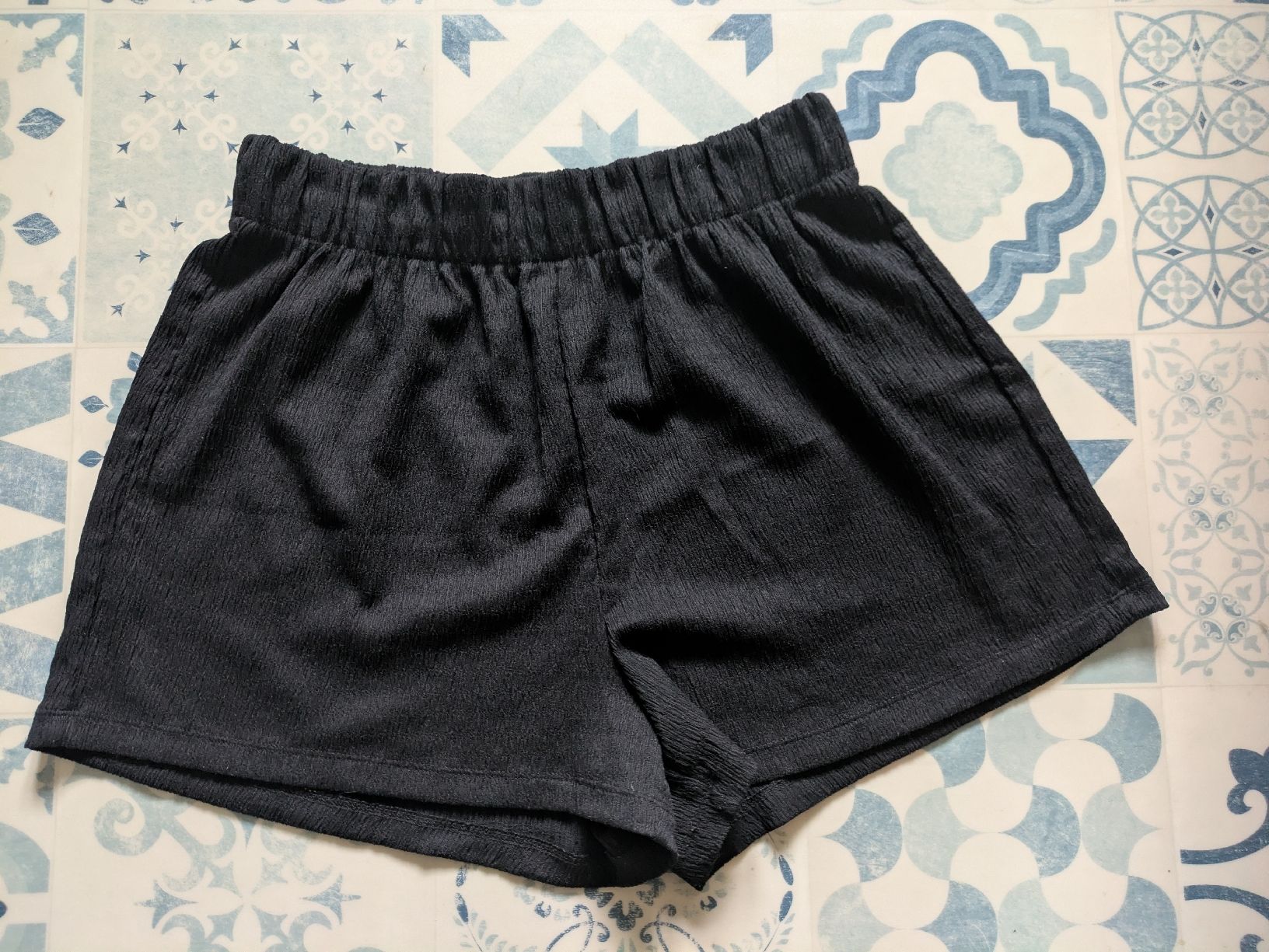 H&M Lots de vêtements: Doppelpack Shorts von H&M – D'occasion à Schwyz par Magdalena86 2