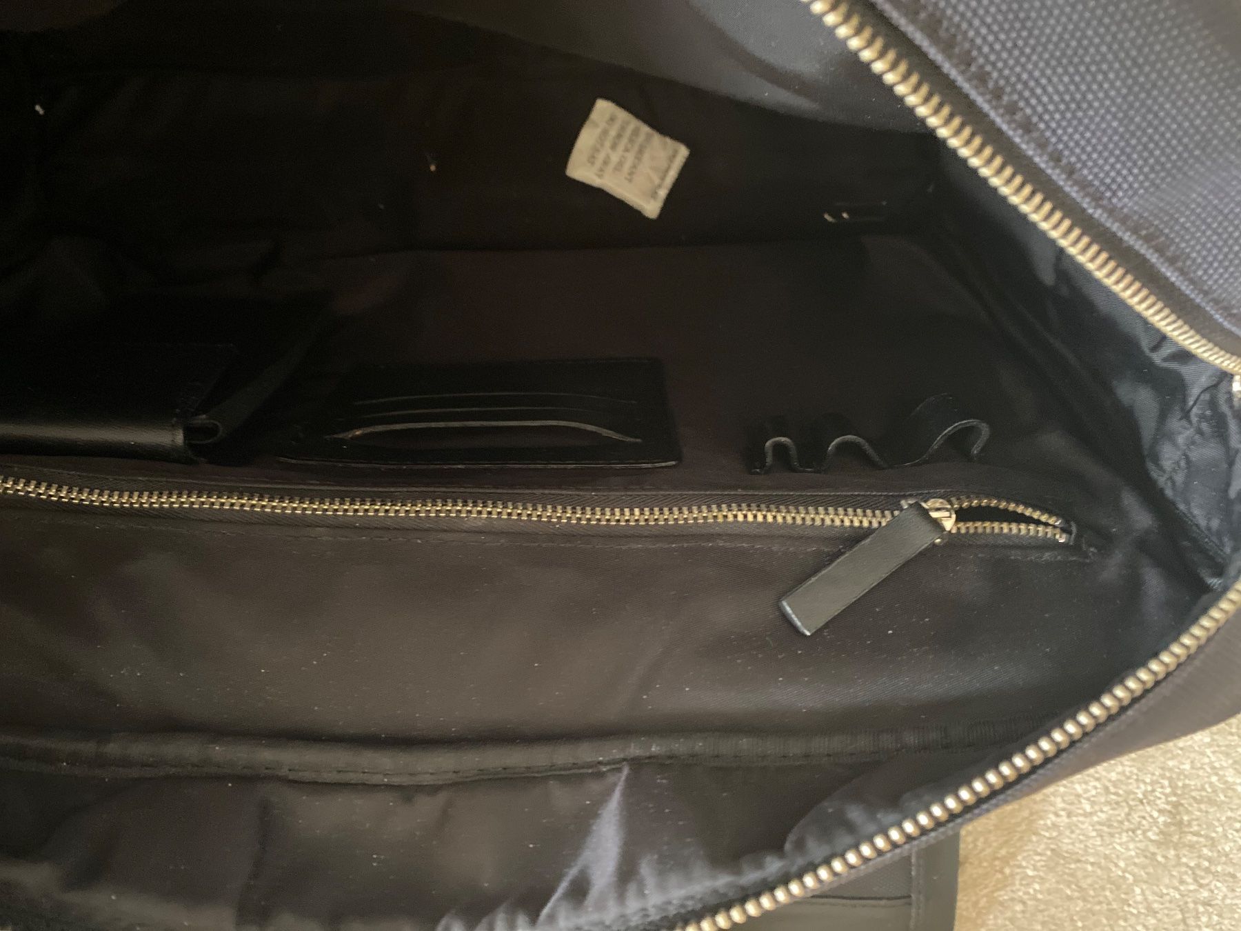 Hugo Boss Taschen: Hugo Boss borsa business – Gebraucht aus Novazzano von ige_cwq5 7