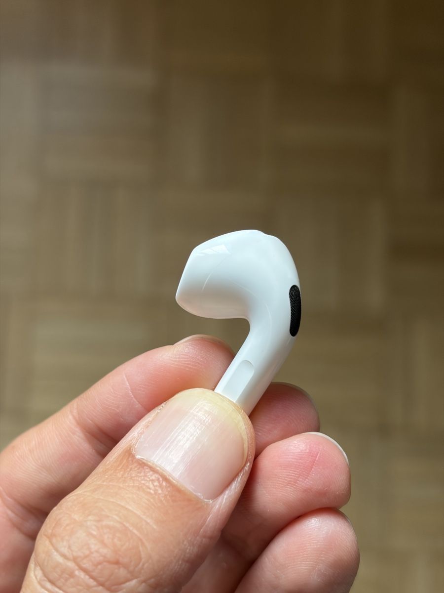 Apple Cuffie: AirPods 4 with ANC – Usato da Bern venduto da paulinho_55 7