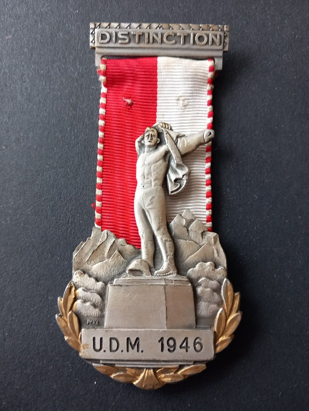 Medaglie: Auszeichnung  U.D.M. 1946 – Usato da Neuchâtel venduto da karlpierrino