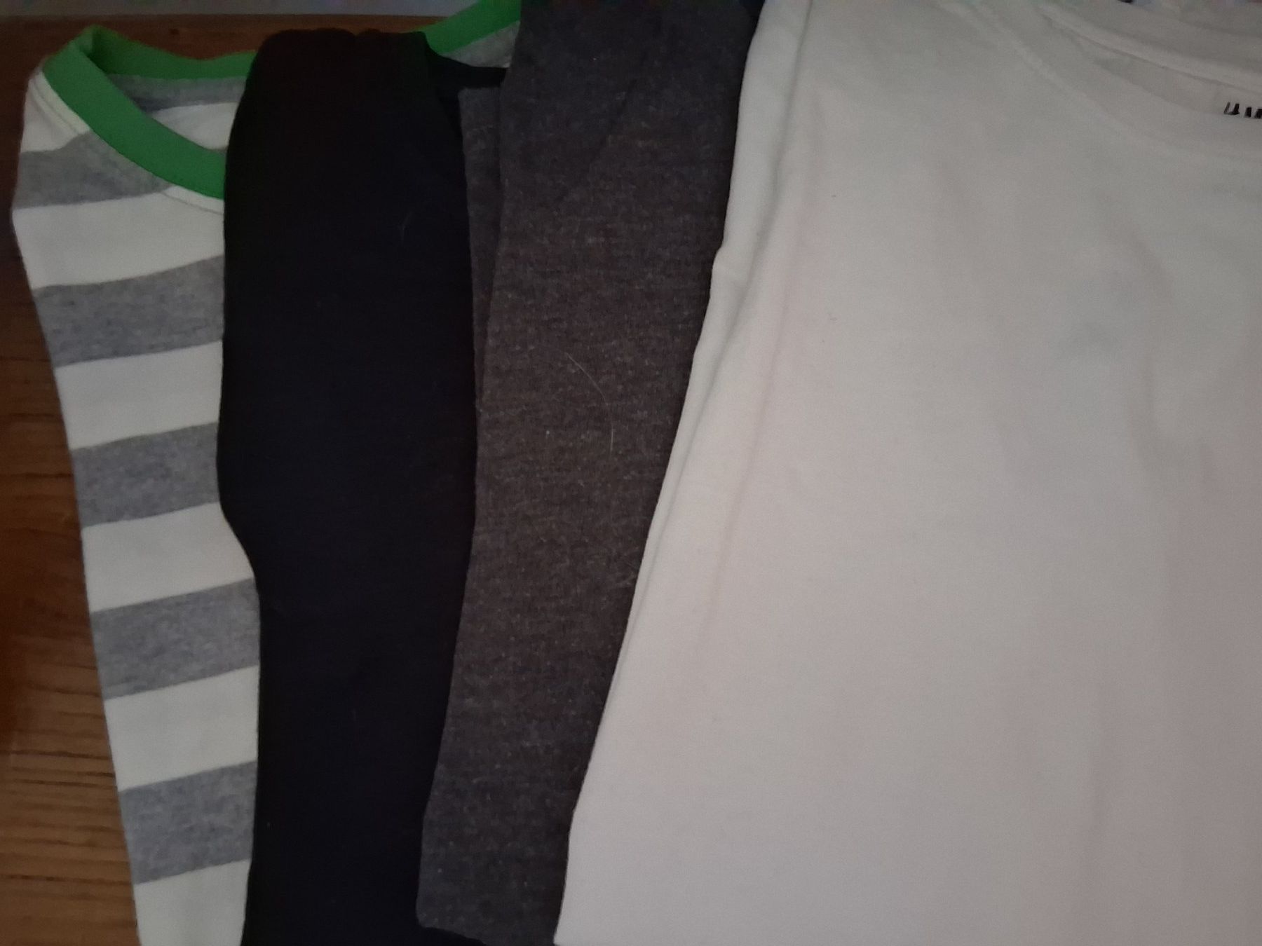 Maglioni & Felpe: Langarm Shirts 16 im Set gr 134 bis 146 – Usato da Astano venduto da mclotto 1
