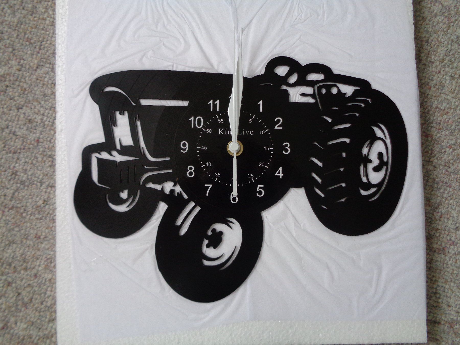 Orologi da terra & Orologi da parete: Schallplatten Wanduhr mit Traktor 28x23 cm – Nuovo e nell'imballaggio originale da Langenbruck venduto da Gumsi 2