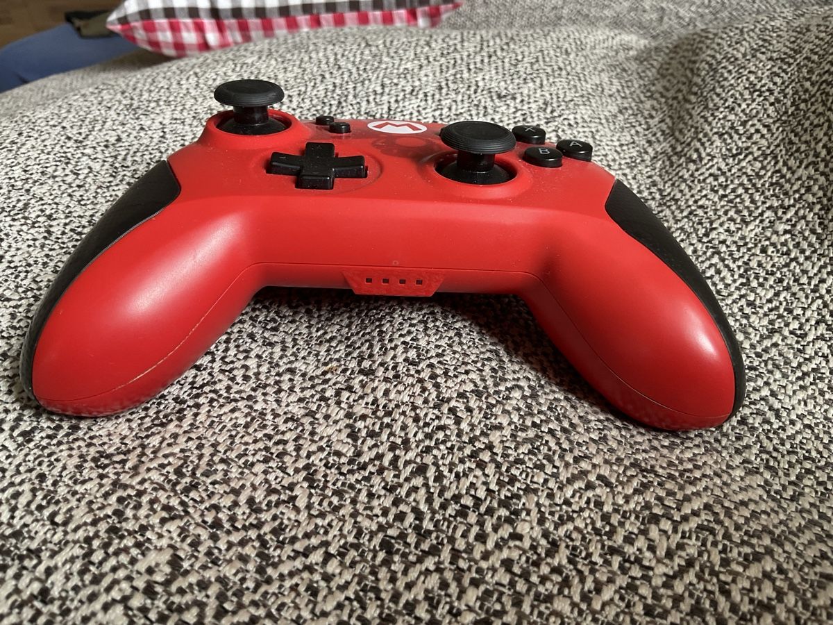 Nintendo Manettes: Nintendo Controller (Super Mario) – D'occasion à Zürich par mcreini 2