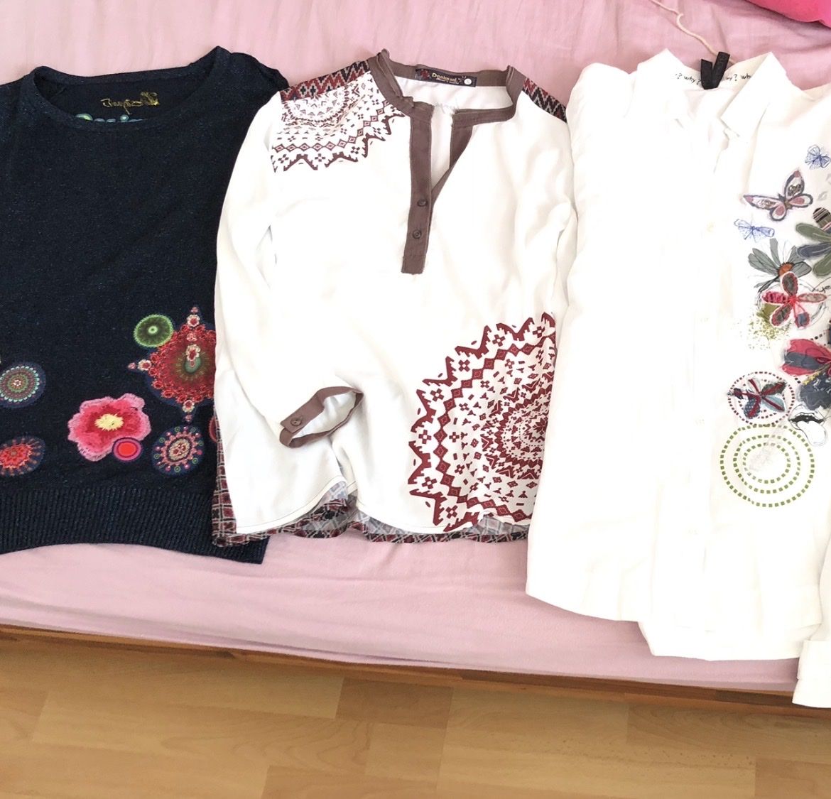 Desigual Lotti di vestiti: Desigual Pullover Bluse Grösse 38/40 Kleiderpaket Damenkleid – Usato da Frauenfeld venduto da Babytimmy