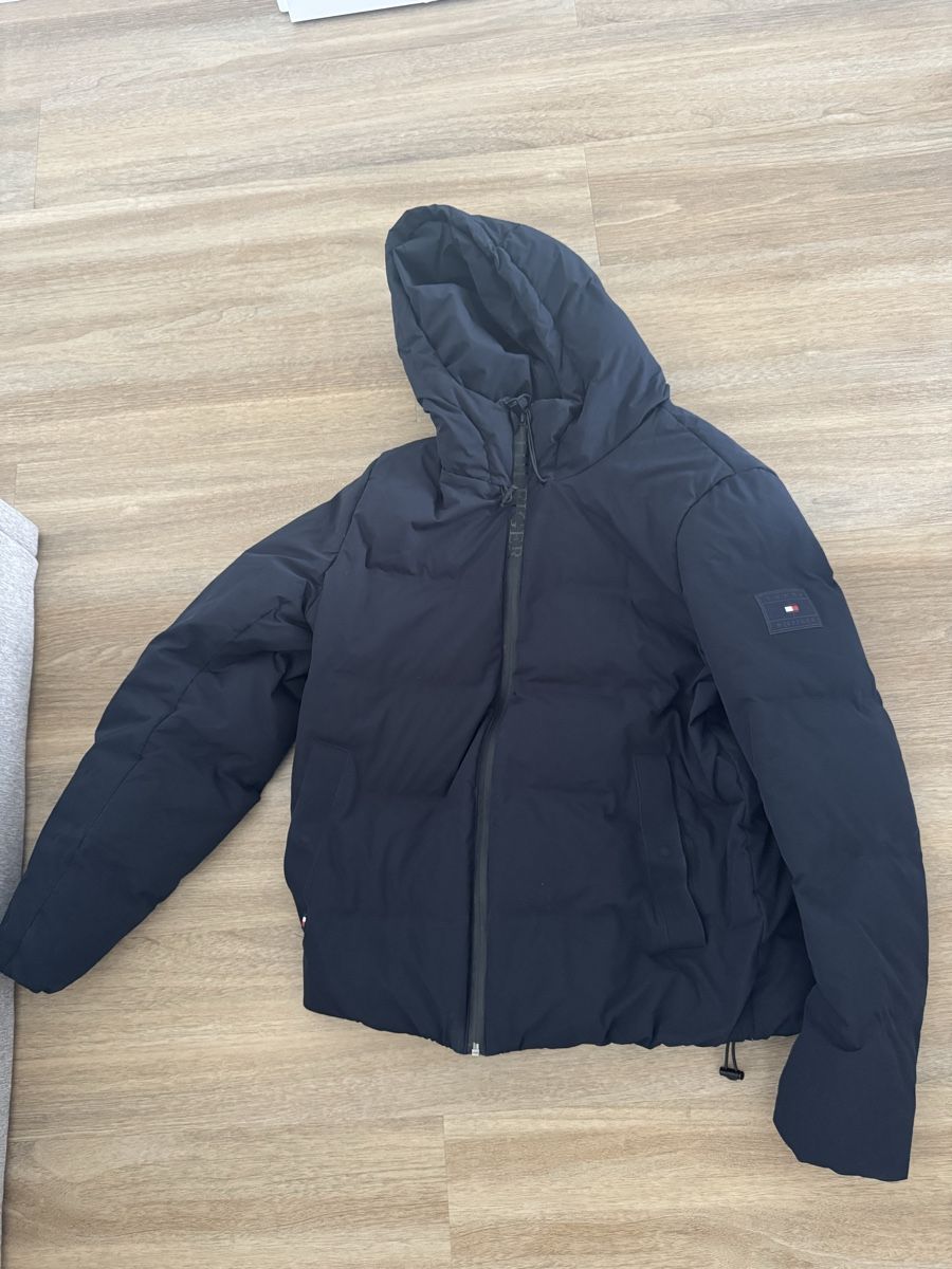 Tommy Hilfiger Giacche: Tommy hilfiger winterjacke – Nuovo (secondo la descrizione) da Sierre venduto da jen_w8vt