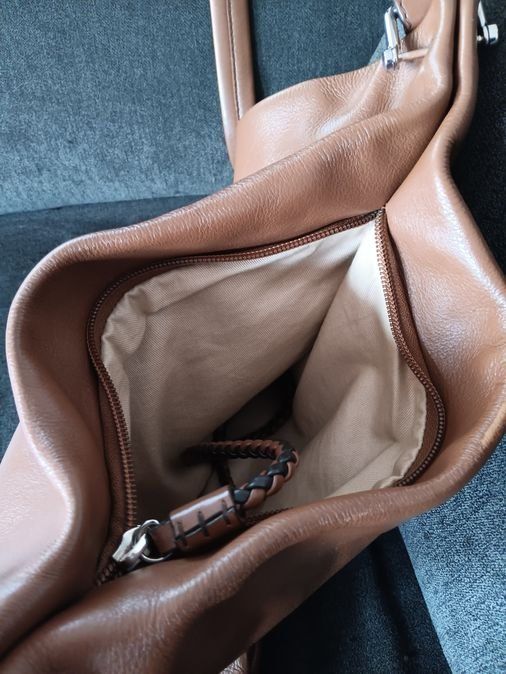 Bree Borse da donna: BREE Umhägetasche Leder – Usato da Grosshöchstetten venduto da ren_85b8 1