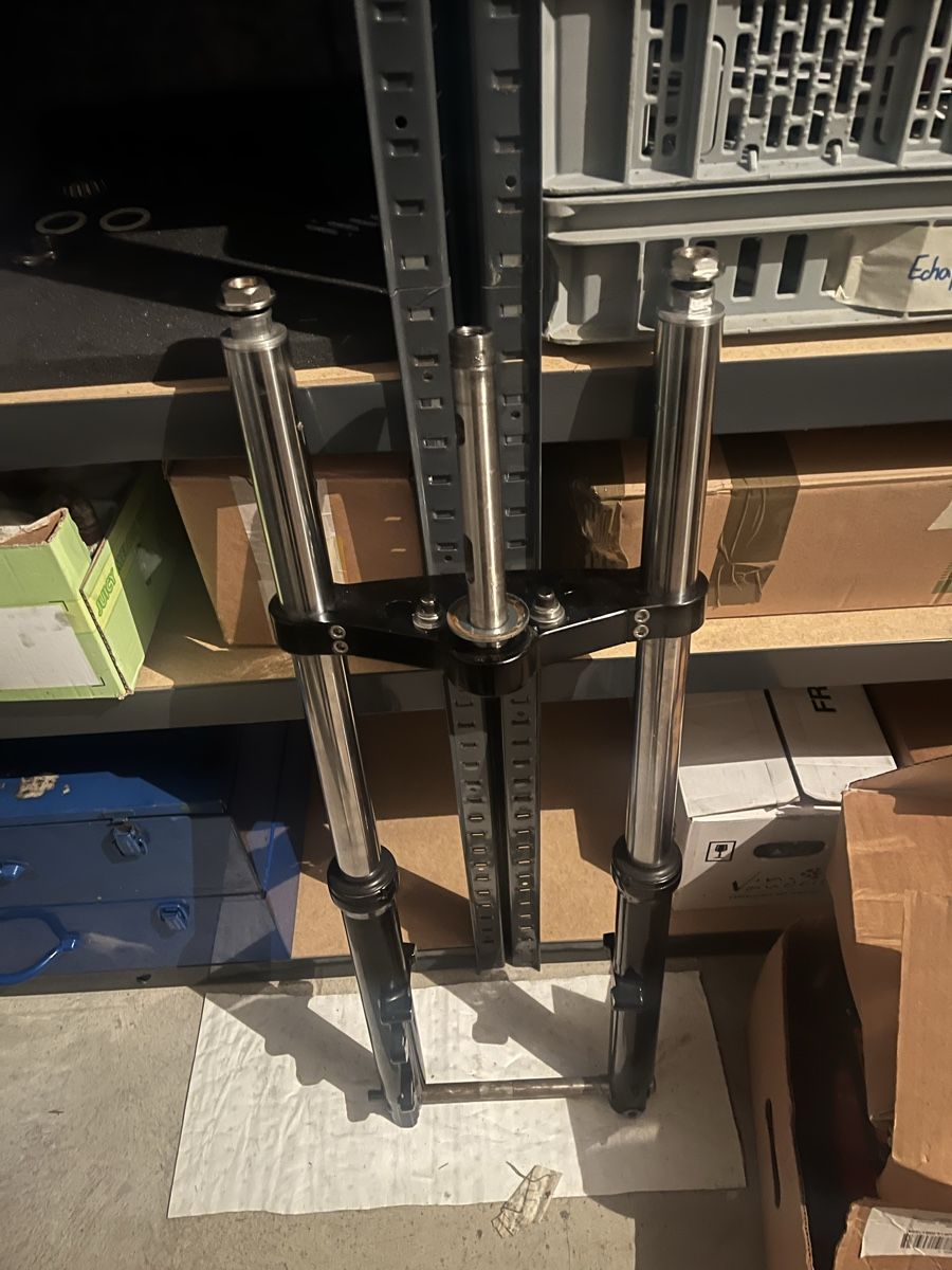 Tutti i ricambio per moto: Fourche Muller +30’ Harley Davidson – Usato da Servion venduto da Mils_Lvnde 3