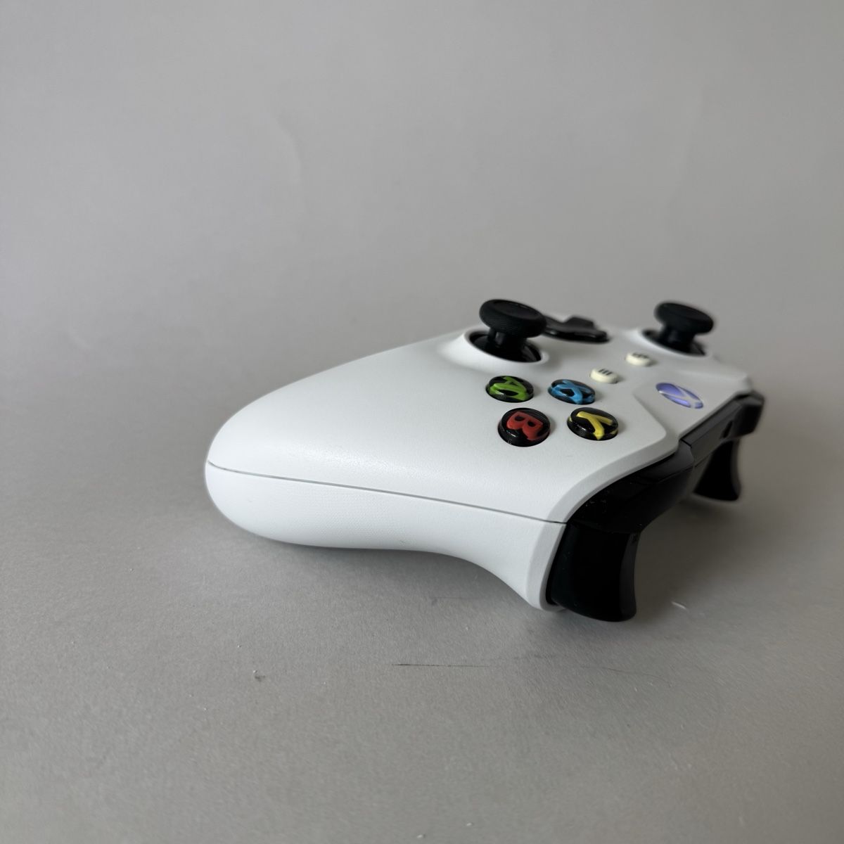 Controller: Original Xbox One Wireless Controller (Modell 1708, Bluetoot – Nuovo (secondo la descrizione) da Rümlang venduto da vla_9g7d 1