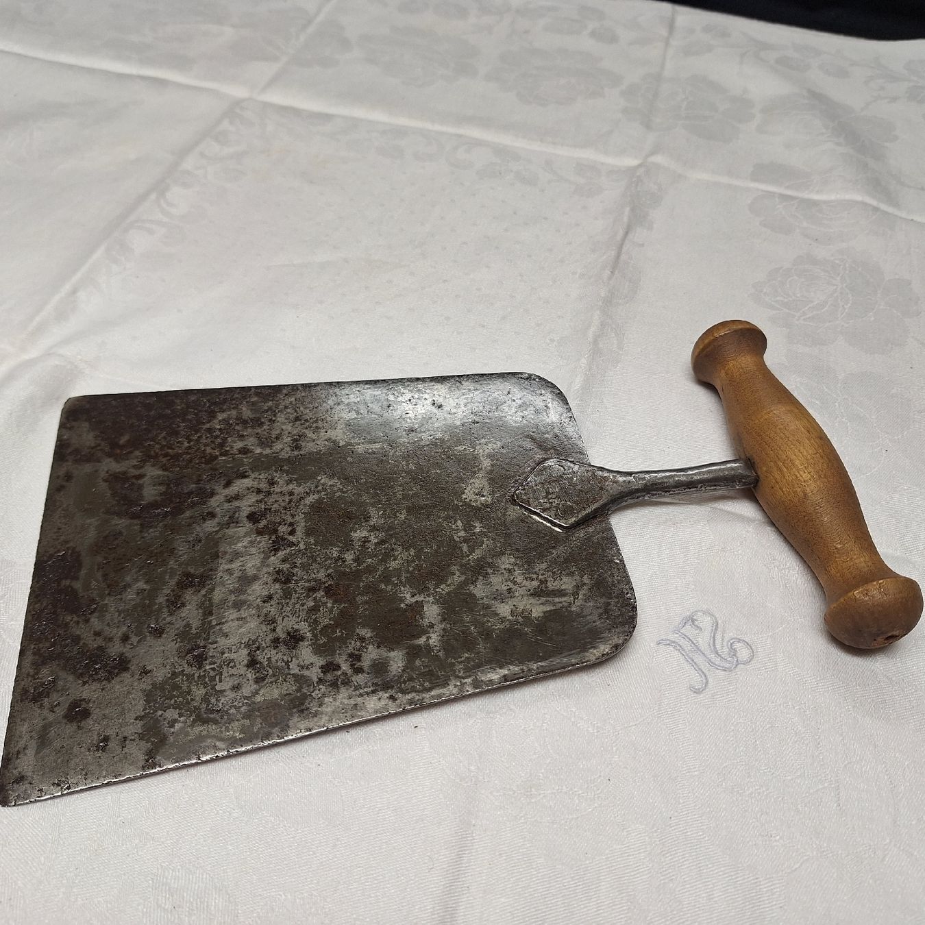 Besteck: Versand möglich! Rustikales, antikes Käsemesser, – Gebraucht aus Winterthur von Goldpipau 2
