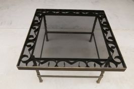Table basse en fer forgé et verre fumé
