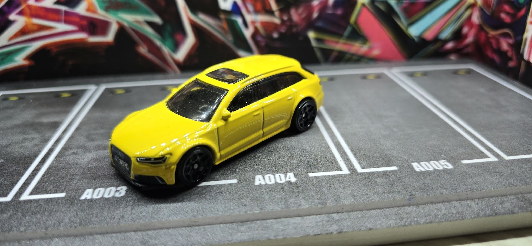 Hot Wheels Modellini d'auto: Hot Wheels Audi Rs6 – Nuovo (secondo la descrizione) da Frauenfeld venduto da ufo_yk6c