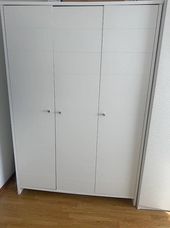 Armoires: Kinder Kleiderschrank – D'occasion à Sulgen par alberaa12
