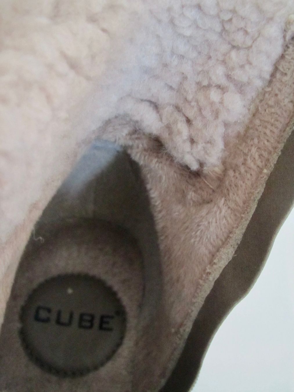 Cube Scarpe da donna: BOTTINES CUBE DAIM MARRON – Usato da Murten venduto da Selliot 3