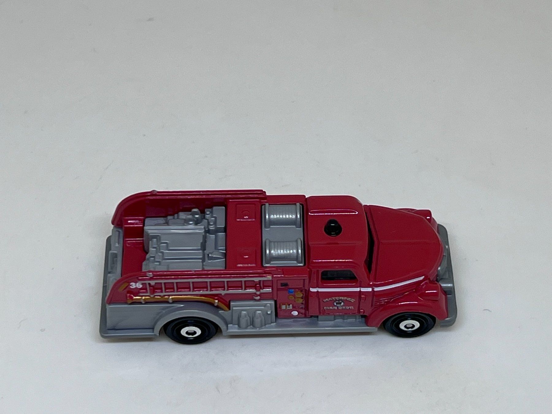 Matchbox Modellini d'auto: Matchbox MBX Rescue Dasher #796 – Usato da Wildegg venduto da LaaBoutique 1