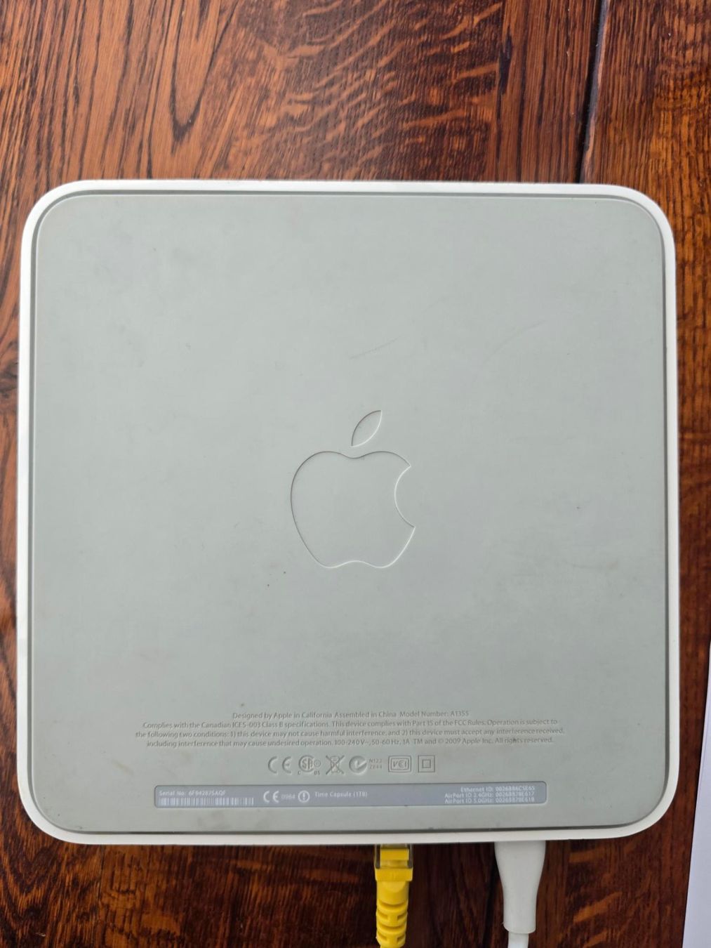 Apple Disques durs: Apple Time Capsule 1 TB – Modell A1355 – D'occasion à Brione s. Minusio par Littleninja 1