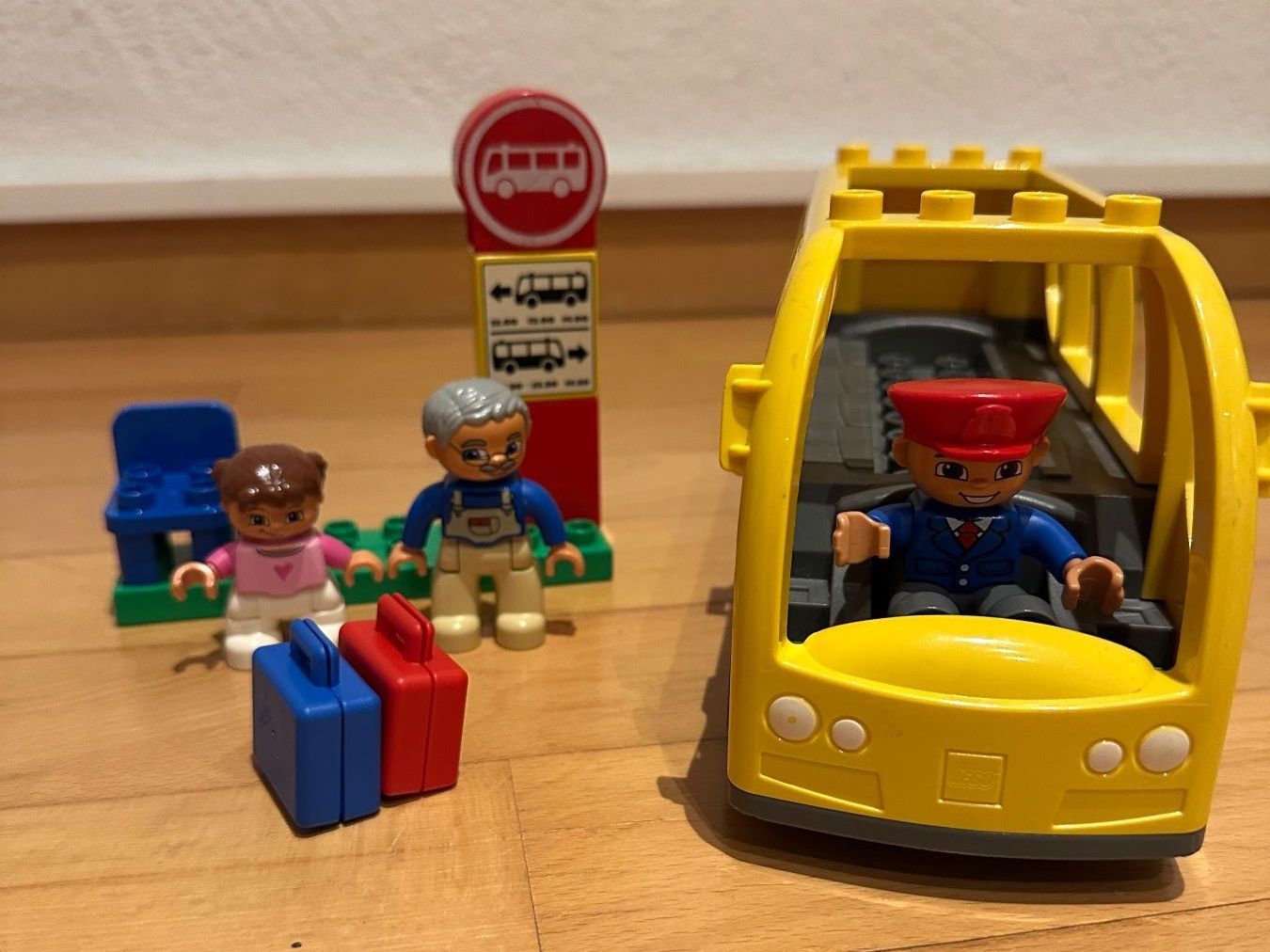 Giocattoli: Lego Duplo Bus 5636 – Usato da Ziefen venduto da elika 2