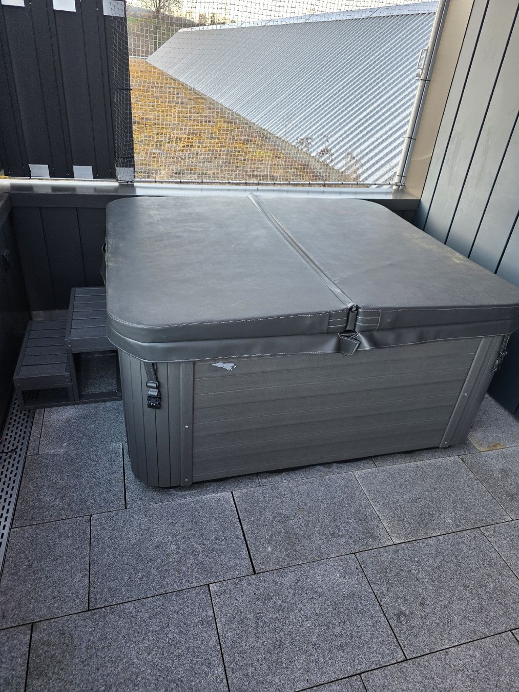 Whirlpool: Whirlpool Sonnenkönig Flores – Usato da Egg b. Zürich venduto da Moritz8132 5