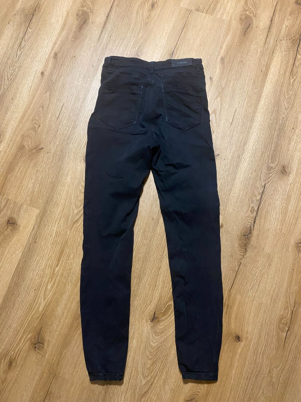 Stradivarius Jeans: Black Casual Pants – Usato da Olten venduto da ike_z56r 1