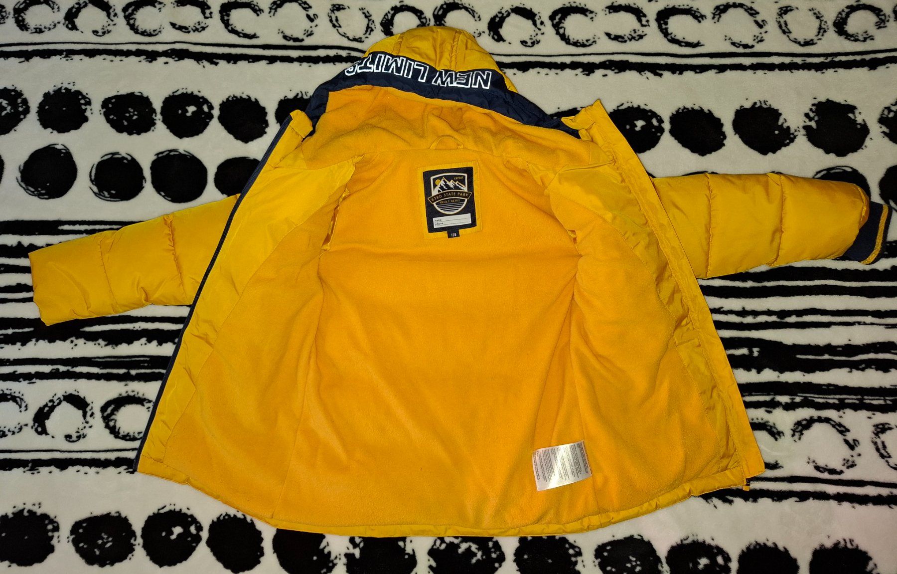 C&A Giacche & Cappotti: Winterjacke dunkelgelb gr.128 – Usato da Oberurnen venduto da rotty80 1