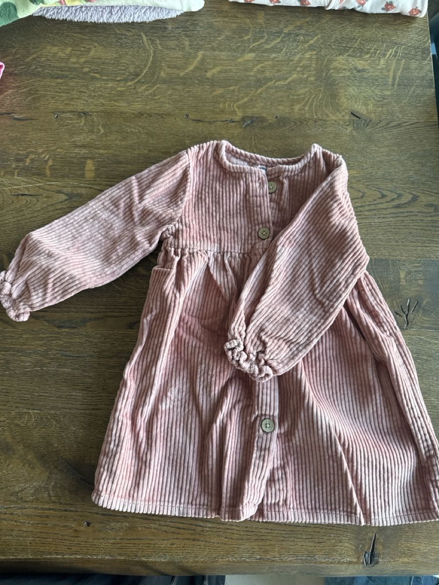 Lotti & Set di vestiti: 3 Baby Mädchen Kleider Set langarm  – Usato da Zug venduto da sil_82fx 3