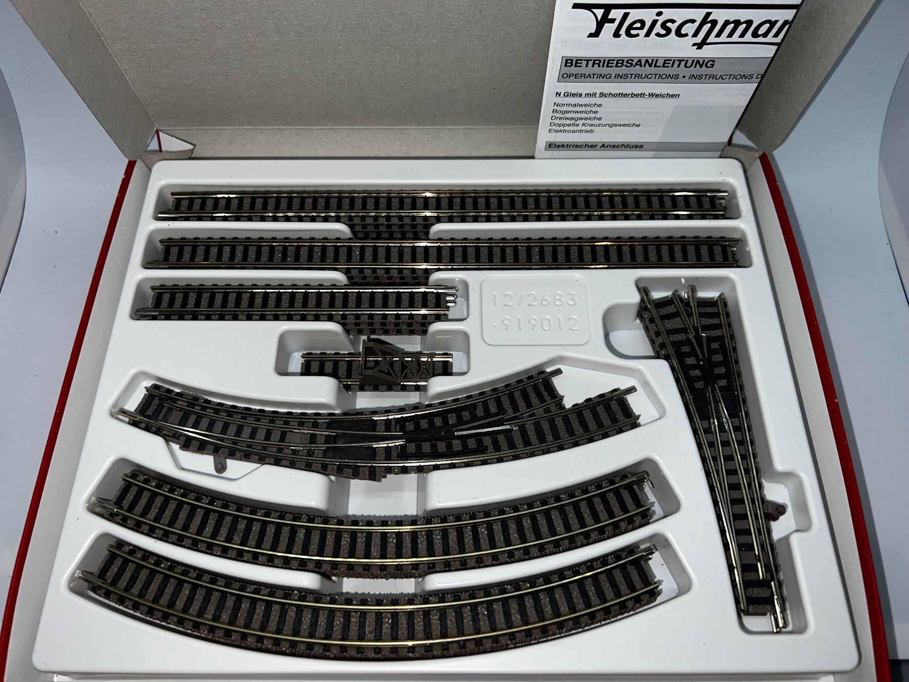 Fleischmann Modellini di ferrovie: (N) Fleischmann, Gleis-Set D 1 (919012) – Nuovo (secondo la descrizione) da Basel venduto da jonnyhaas 2