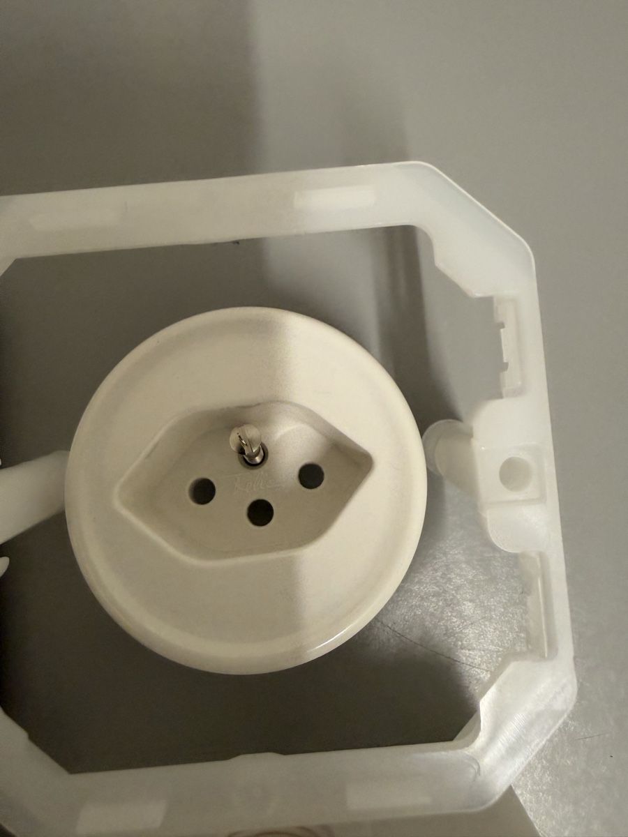 Feller Stecker: Steckdose NAP t13 einfach  – Neu (gemäss Beschreibung) aus Zürich von papaplatte 2
