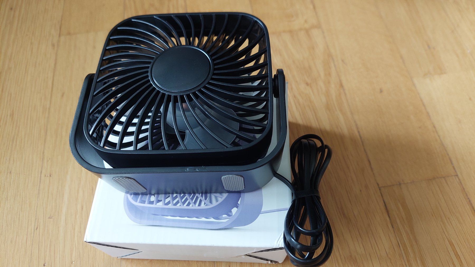 Ventilateurs: Tisch - Ventilator USB – Neuf avec emballage d'origine à Zürich par makimakimak 1