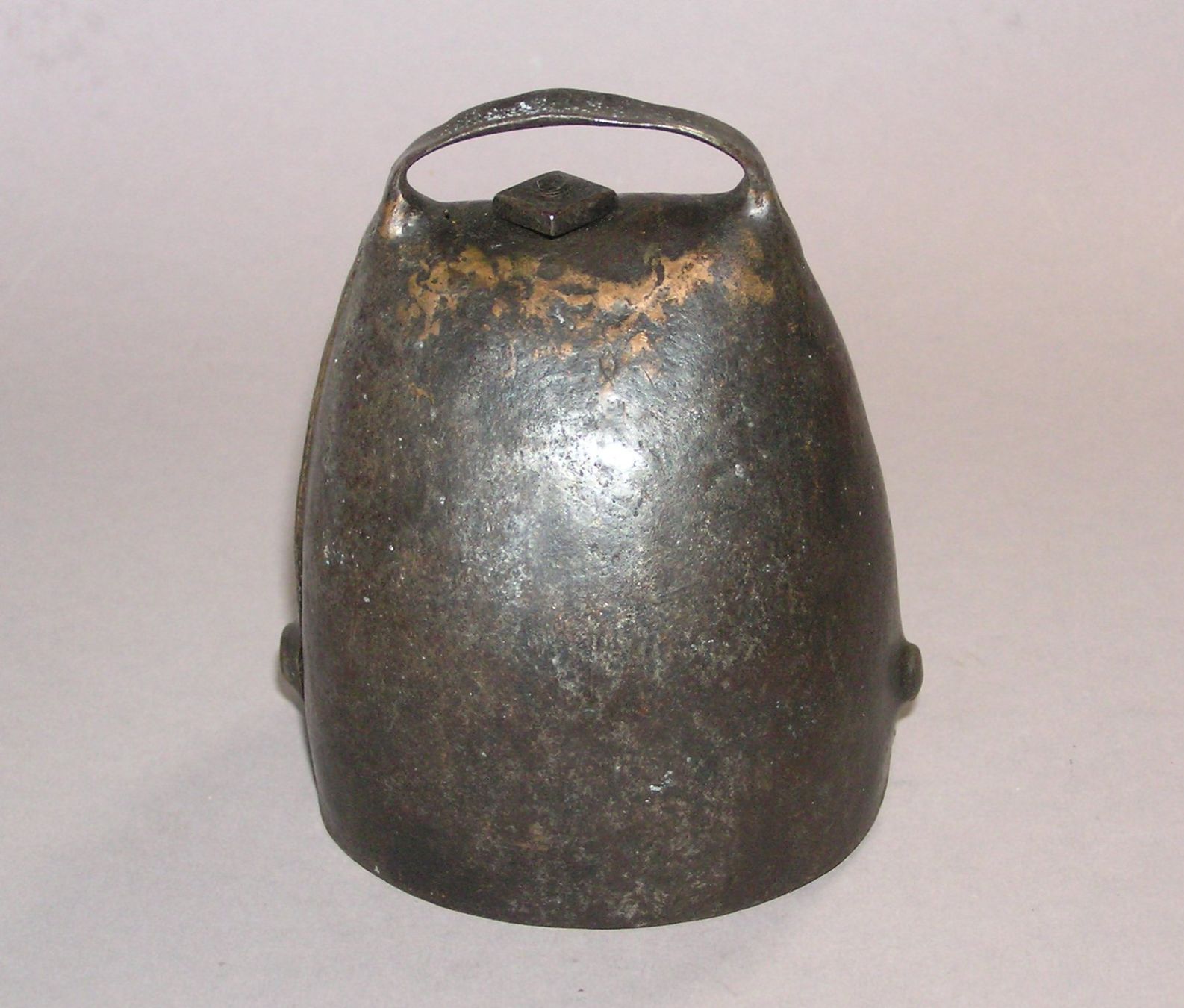Campanacci mucche: ANTIKE TREICHEL GLOCKE – Usato da Grenchen venduto da Antique-hunter