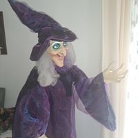 Halloween Hexe,leuchtet,bewegt und gruselstimme