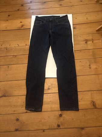 Dunkelblaue Jeans, Grösse 30/32, Top Zustand!