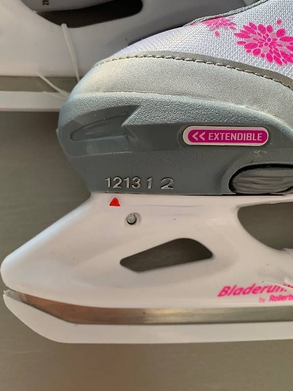 Pattini da ghiaccio: Neuwertige Schlittschuhe - Micro Ice Mädchen Bladerunner – Nuovo (secondo la descrizione) da Altendorf venduto da Pippa4 1