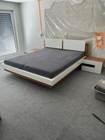Doppelbett mit Nachttisch und Kommode, Top Zustand!