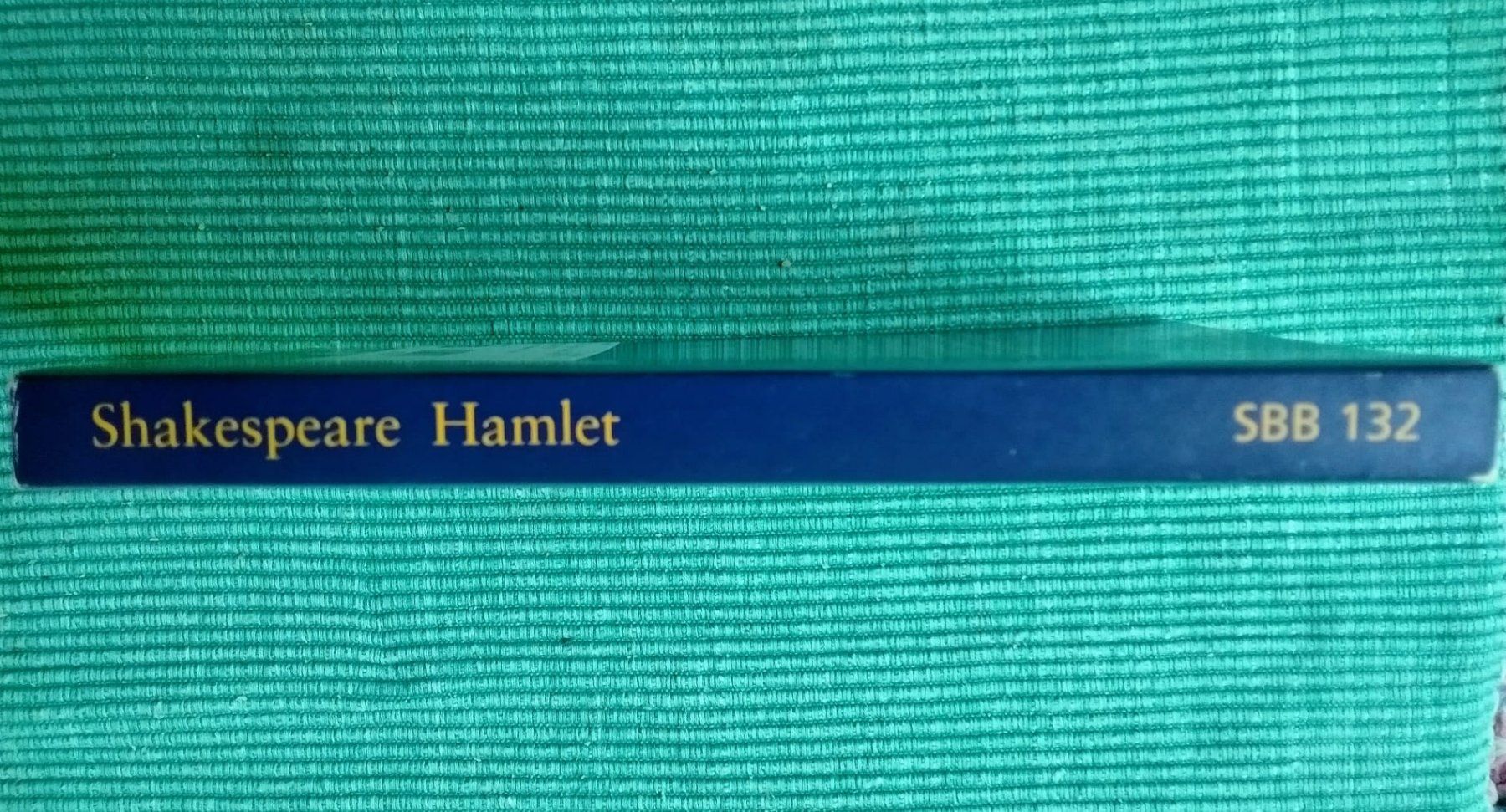 Libri: William Shakespeare : Hamlet - Suhrkamp BasisBibliothek – Usato da Zürich venduto da Flitzi2005 2