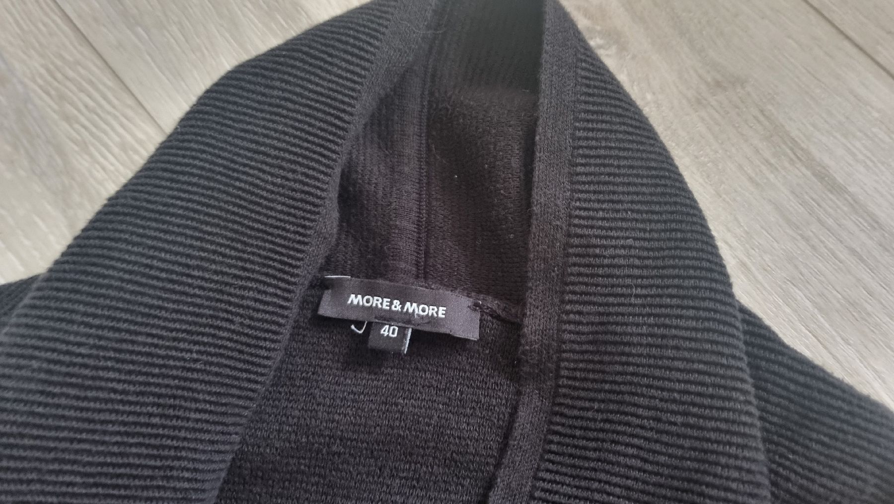 More & More Jacken: Schwarze Strickjacke Gr. 40 More&More Strickjacke  – Gebraucht aus Wigoltingen von Zuckerfee84 1