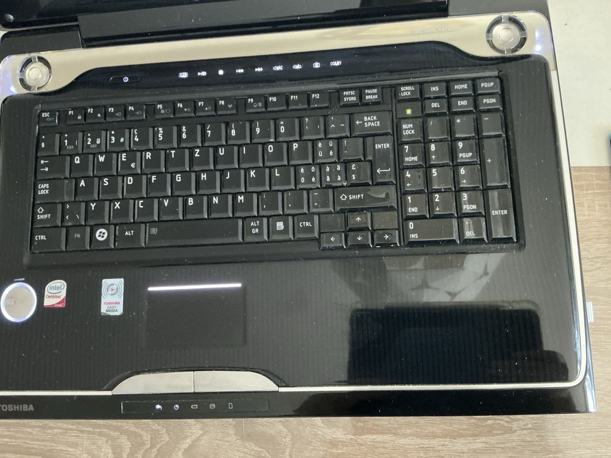 Toshiba Notebook: 2 X Laptop Toshiba + Packardbell – Usato da Aarau venduto da Libita70 1