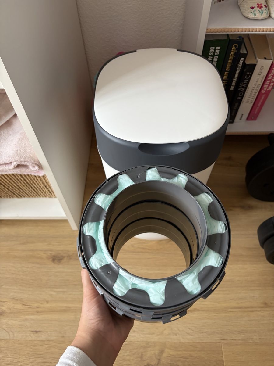 Tommee Tippee Cestini per rifiuti: Windeleimer NEU Tommee Tippee mit 3 Kassetten – Nuovo (secondo la descrizione) da Oberdiessbach venduto da Wiederliebe 2