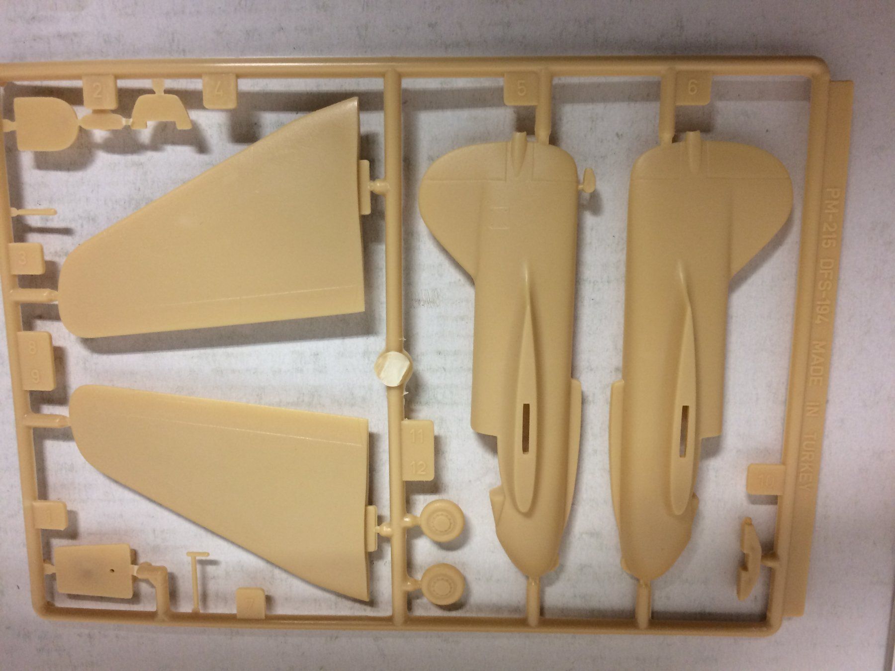 Kit di modellismo & Modellini statici: defective 1:72 PLASTIC MODEL KIT DFS 194 ROCKET POWERED RESE – Difettoso da Vezia venduto da Aquarius_Age 2