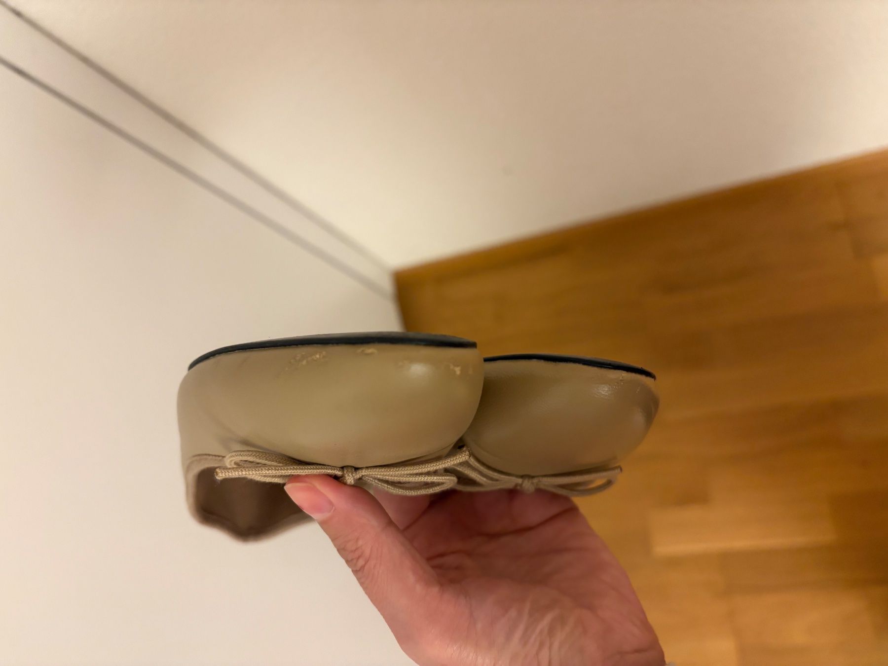 Mango Scarpe da donna: Mango Ballerinas Leather Size 37 – Usato da Luzern venduto da AM2nd 2