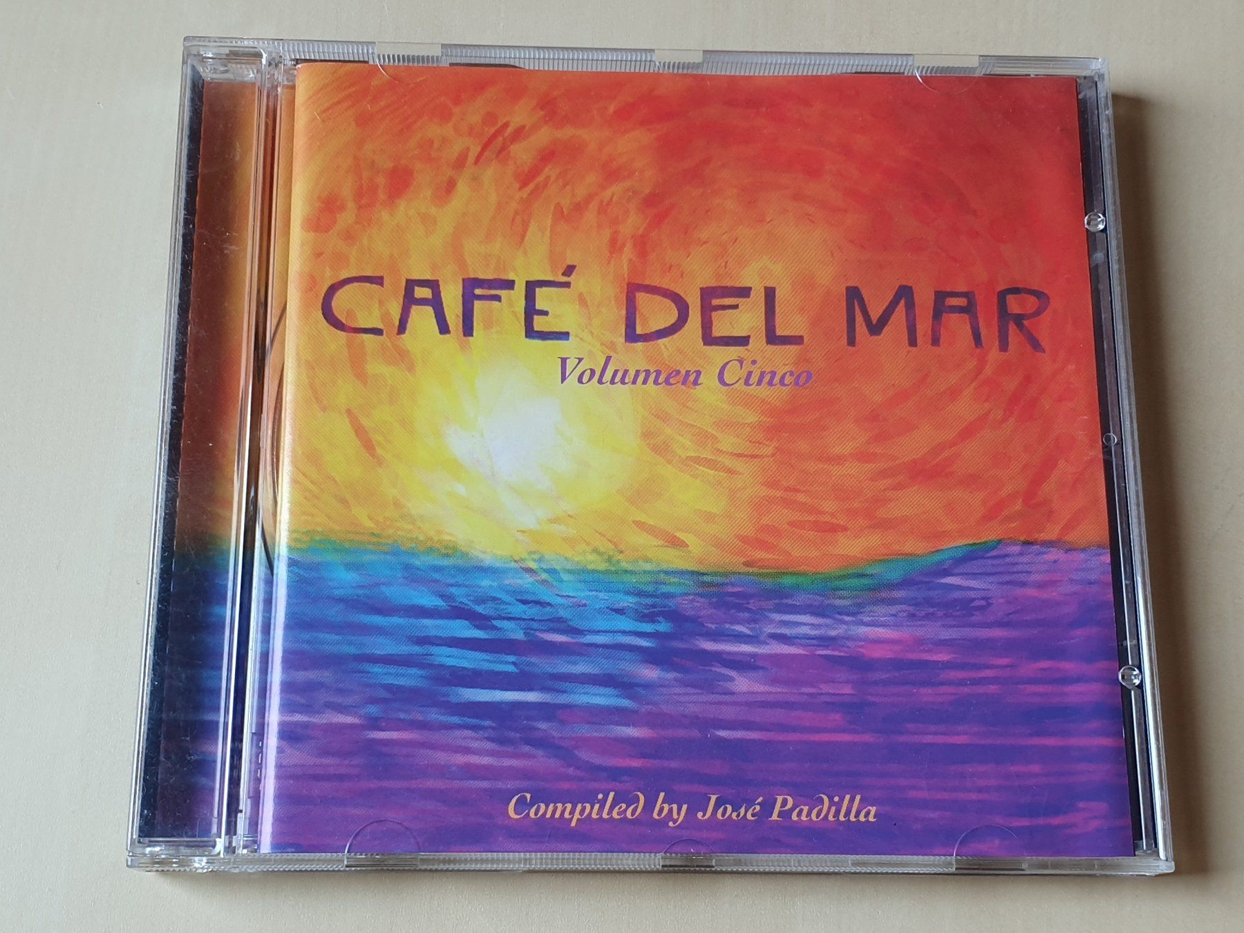 CDs: Cafe Del Mar Volumen Cinco – D'occasion à Stansstad par collectorsshop