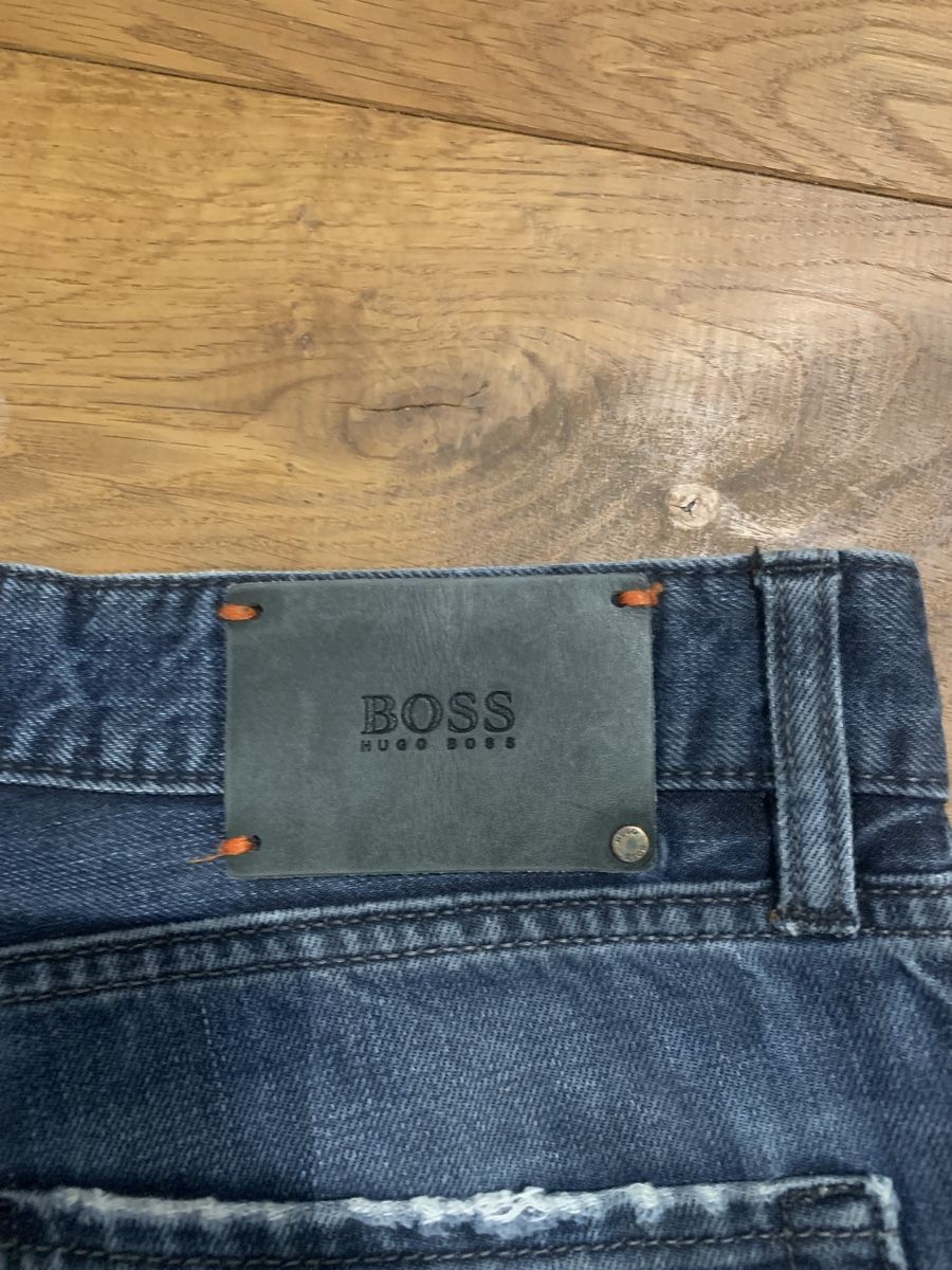 Jeans: Hugo Boss Jeans – Usato da Pfeffingen venduto da Samuel4148