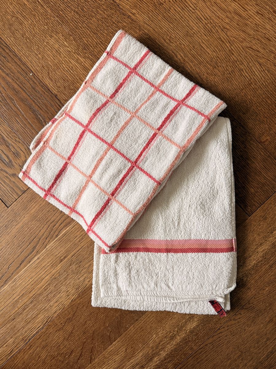 Badetücher: Vintage Handtuchset, rot/weiss  – Gebraucht aus Zürich von nakasch
