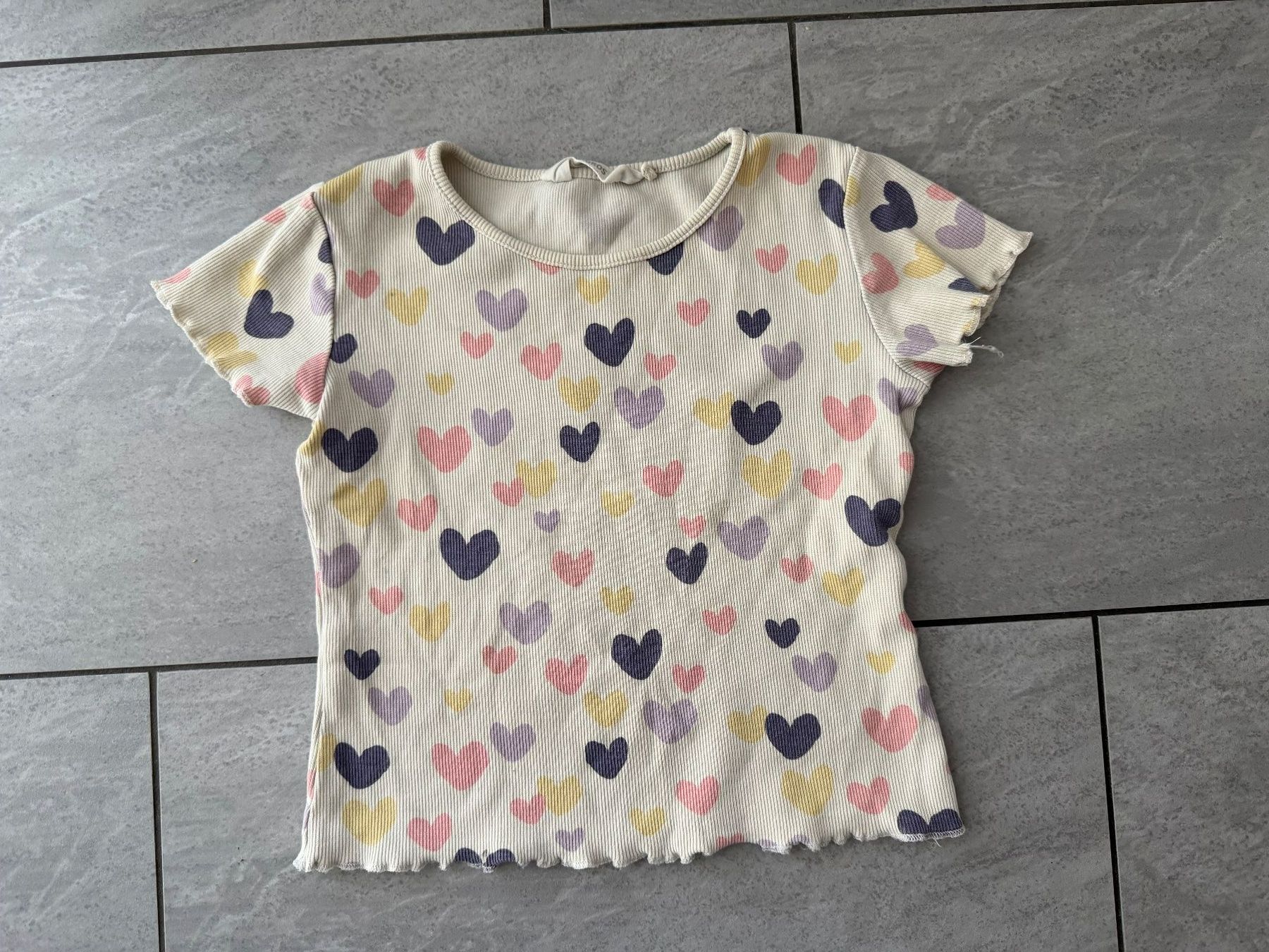 Camicette, T-shirt & Top: T-Shirt - Grösse 122/128 - Migros – Usato da Bülach venduto da Loredana13