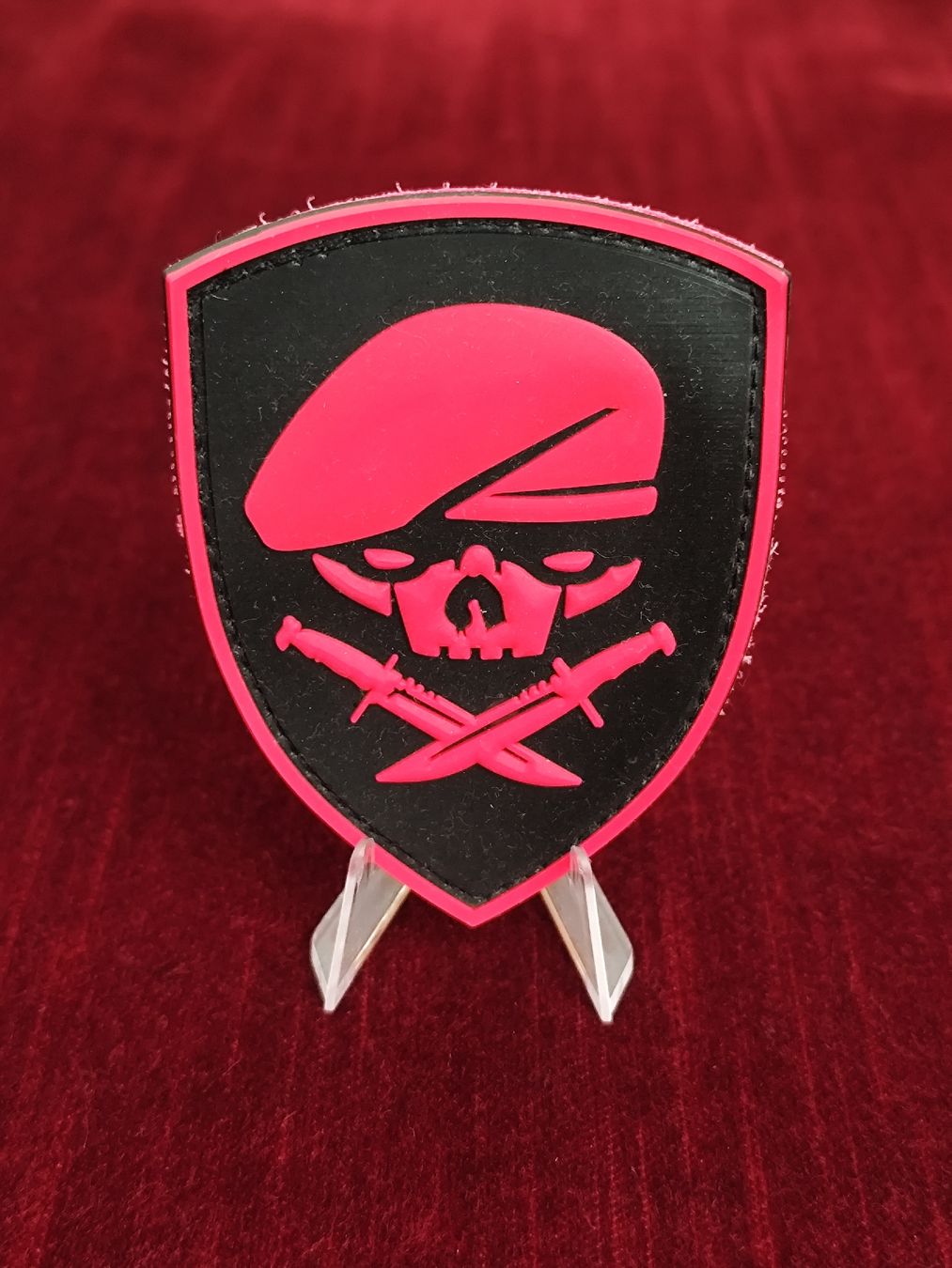 Placchette & Badge: Militär Badge Totenschädel Komando – Nuovo (secondo la descrizione) da Diepoldsau venduto da Unique-Coins
