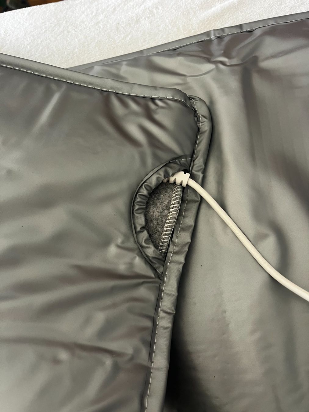 Dispositivi per massaggi: Matelas chauffant professionnel pour table massage – Nuovo (secondo la descrizione) da Givisiez venduto da ChrisB1694 2
