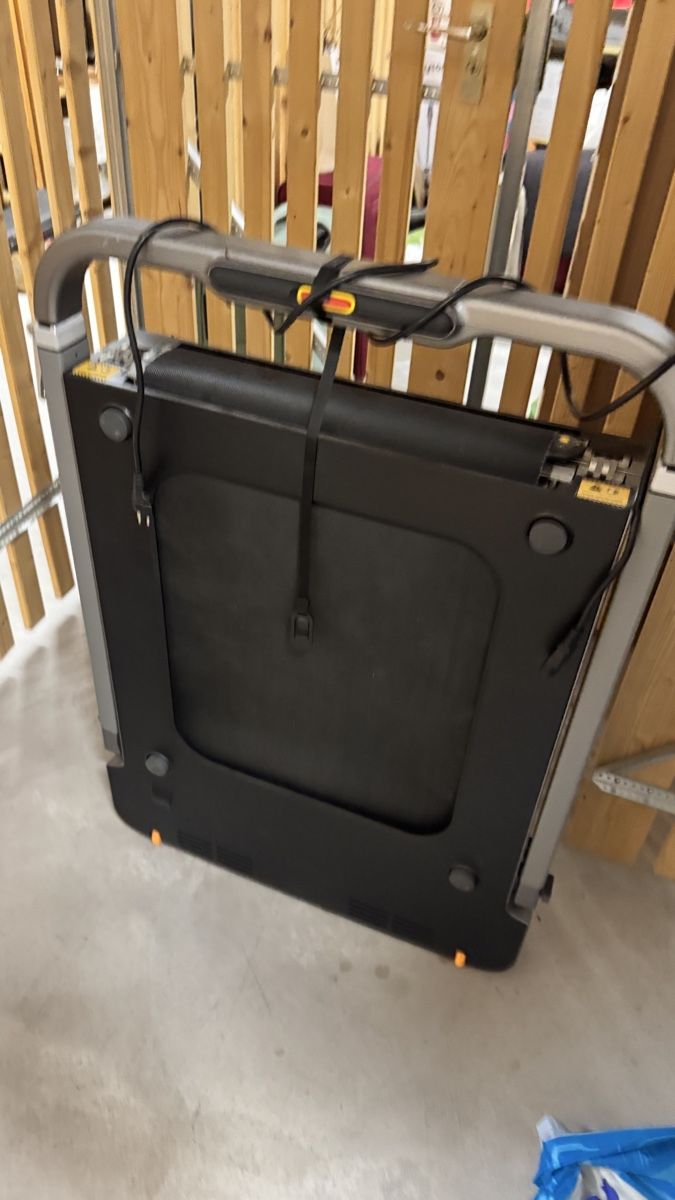 Vélos d'appartement: Folding Treadmill, Grey and Black. – D'occasion à Zürich par sibruno 4