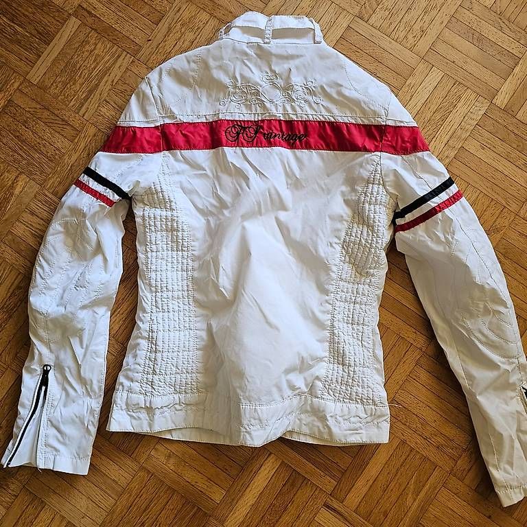 Vestes: Fishbone Vintage – Neuf avec emballage d'origine à Zürich par EstrellaTarotReader 2